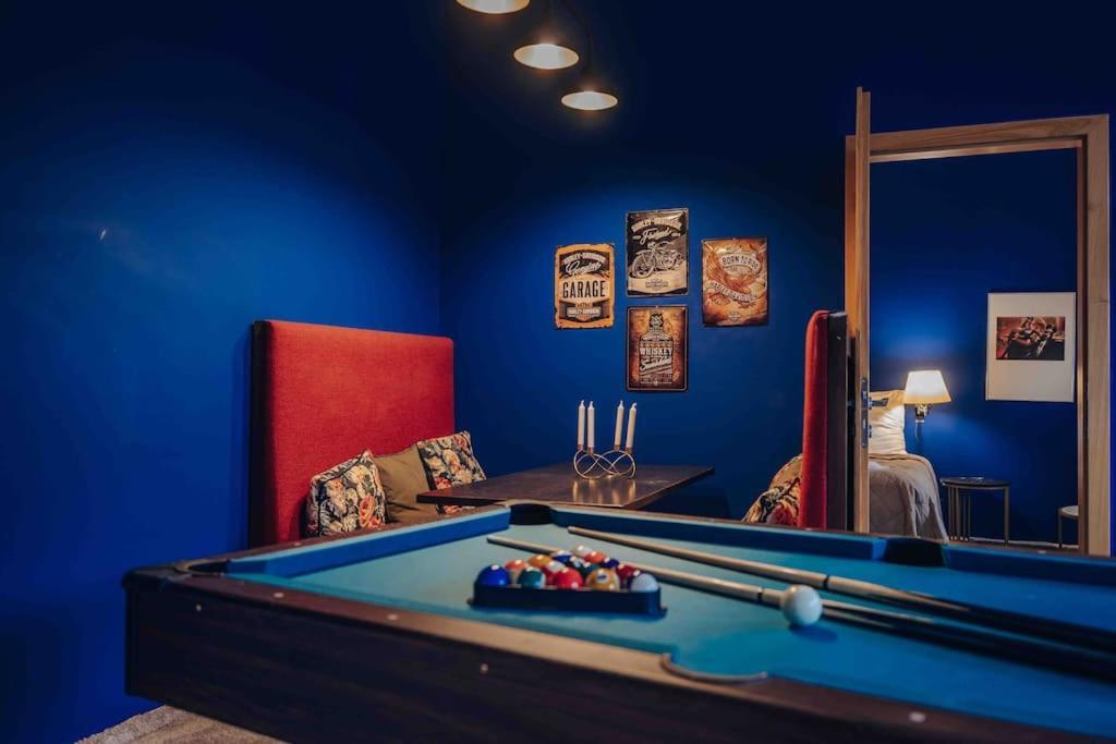 Unique Apartment With Private Pool, Cinema, Spa Prague Luaran gambar