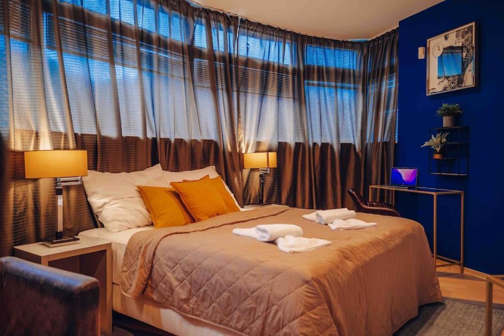 Unique Apartment With Private Pool, Cinema, Spa Prague Luaran gambar