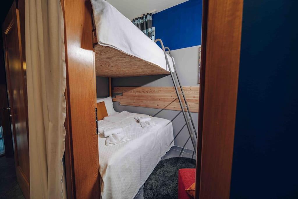 Unique Apartment With Private Pool, Cinema, Spa Prague Luaran gambar